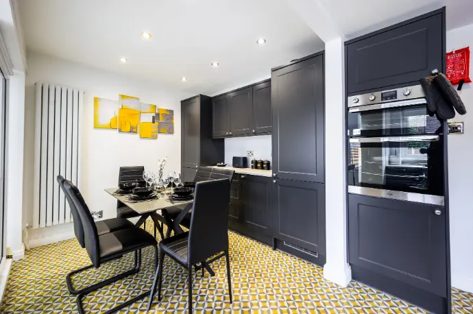 This is a 3-bedroom entire home in Droylsden, United Kingdom